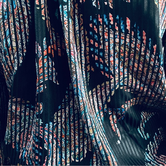 Anthropologie NWT Maeve Madeira Pattern Burnout Satin Blouse black paisley small - Picture 3 of 7